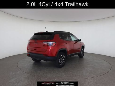 Used 2025 Jeep Compass Trailhawk AWD/4WD image 18
