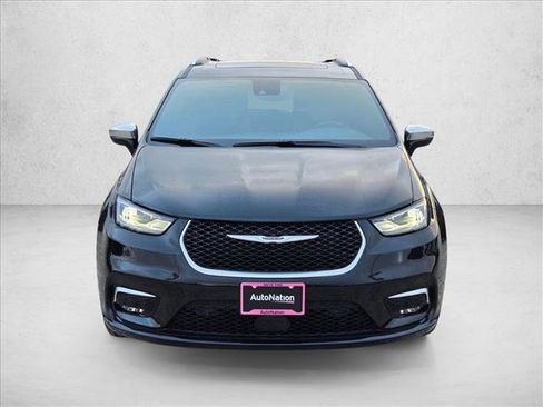 New 2026 Chrysler Pacifica Pinnacle image 6