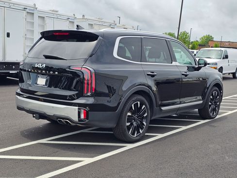 Used 2024 Kia Telluride SX w/ Towing Package FWD image 9