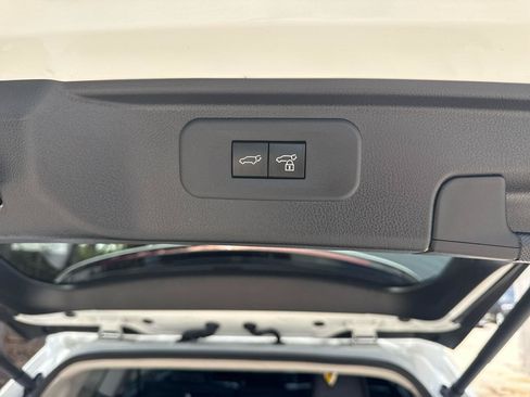 Used 2024 Toyota Grand Highlander AWD image 53