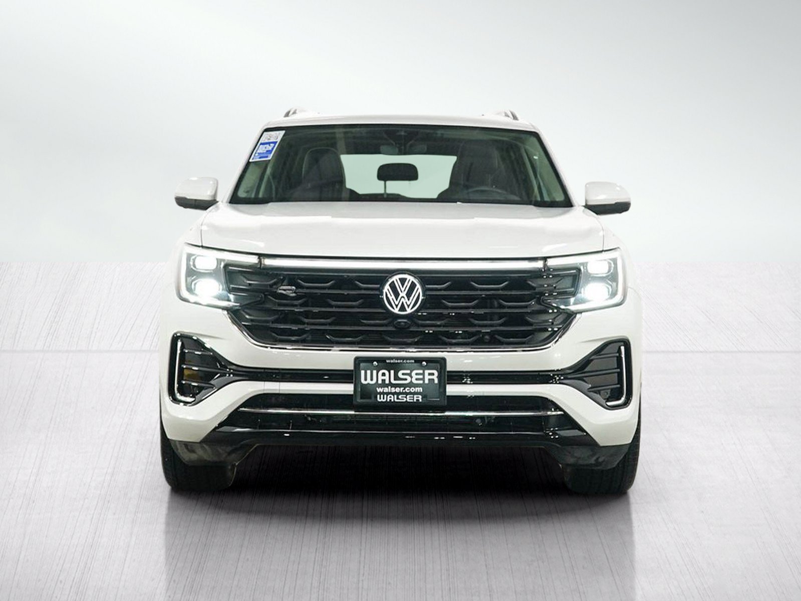 Used 2025 Volkswagen Atlas SEL Premium R-Line AWD/4WD image 8