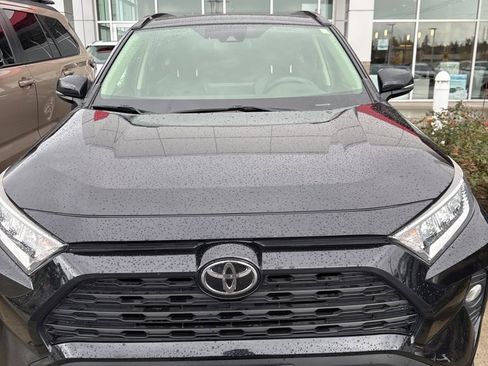 Certified 2019 Toyota RAV4 XLE Premium image 2