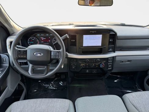 Used 2025 Ford F250 XLT AWD/4WD image 12