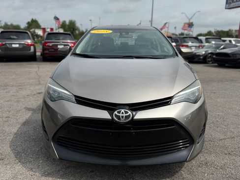 Used 2018 Toyota Corolla LE image 11
