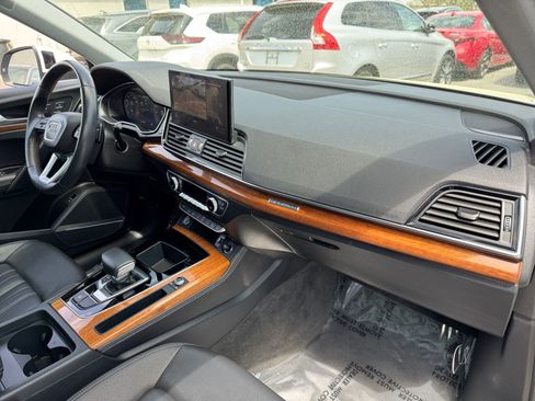 Used 2023 Audi Q5 2.0T Premium Plus AWD/4WD image 9