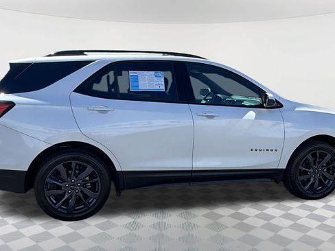 Certified 2024 Chevrolet Equinox RS AWD/4WD image 4