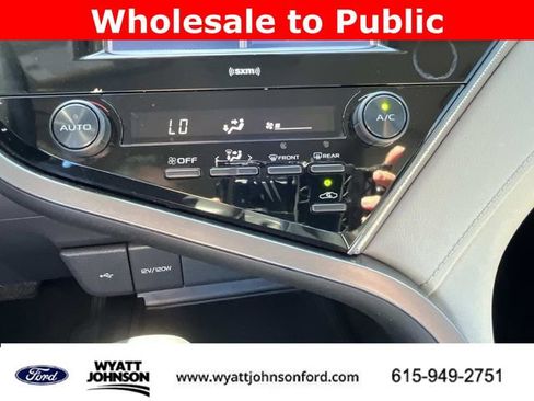 Used 2020 Toyota Camry SE image 34