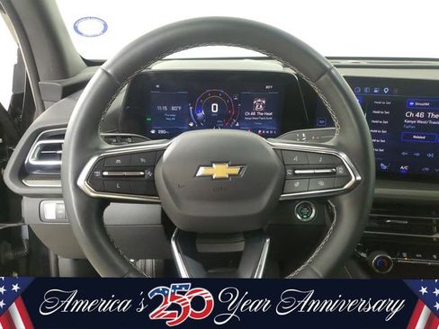 Used 2025 Chevrolet Traverse LT w/ Sun and Wheel Package FWD image 25