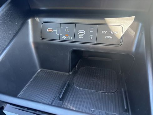 Used 2025 Hyundai Tucson SEL FWD image 18