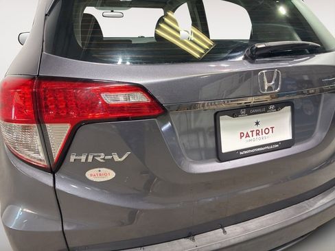 Used 2020 Honda HR-V LX image 11