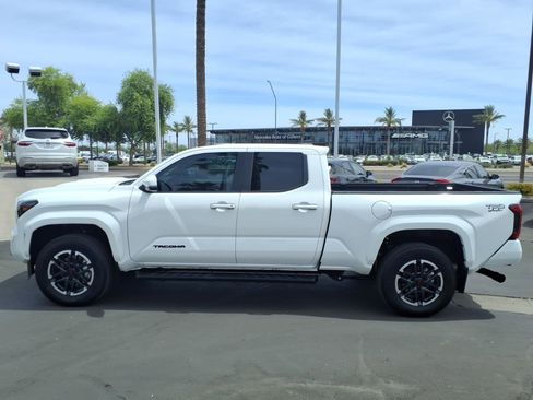 Certified 2024 Toyota Tacoma TRD Sport w/ TRD Sport Upgrade Package AWD/4WD image 7