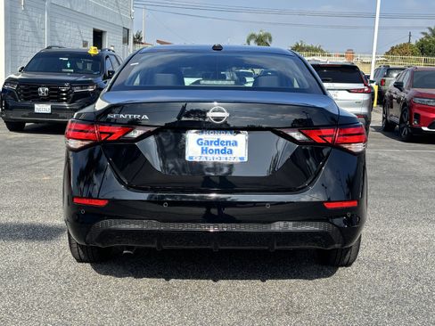 Used 2025 Nissan Sentra SV FWD image 5
