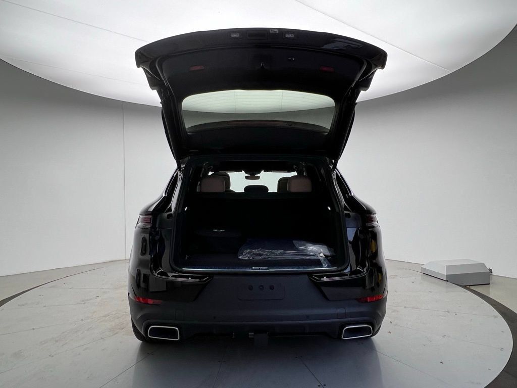 Used 2026 Porsche Cayenne E-Hybrid AWD/4WD image 20