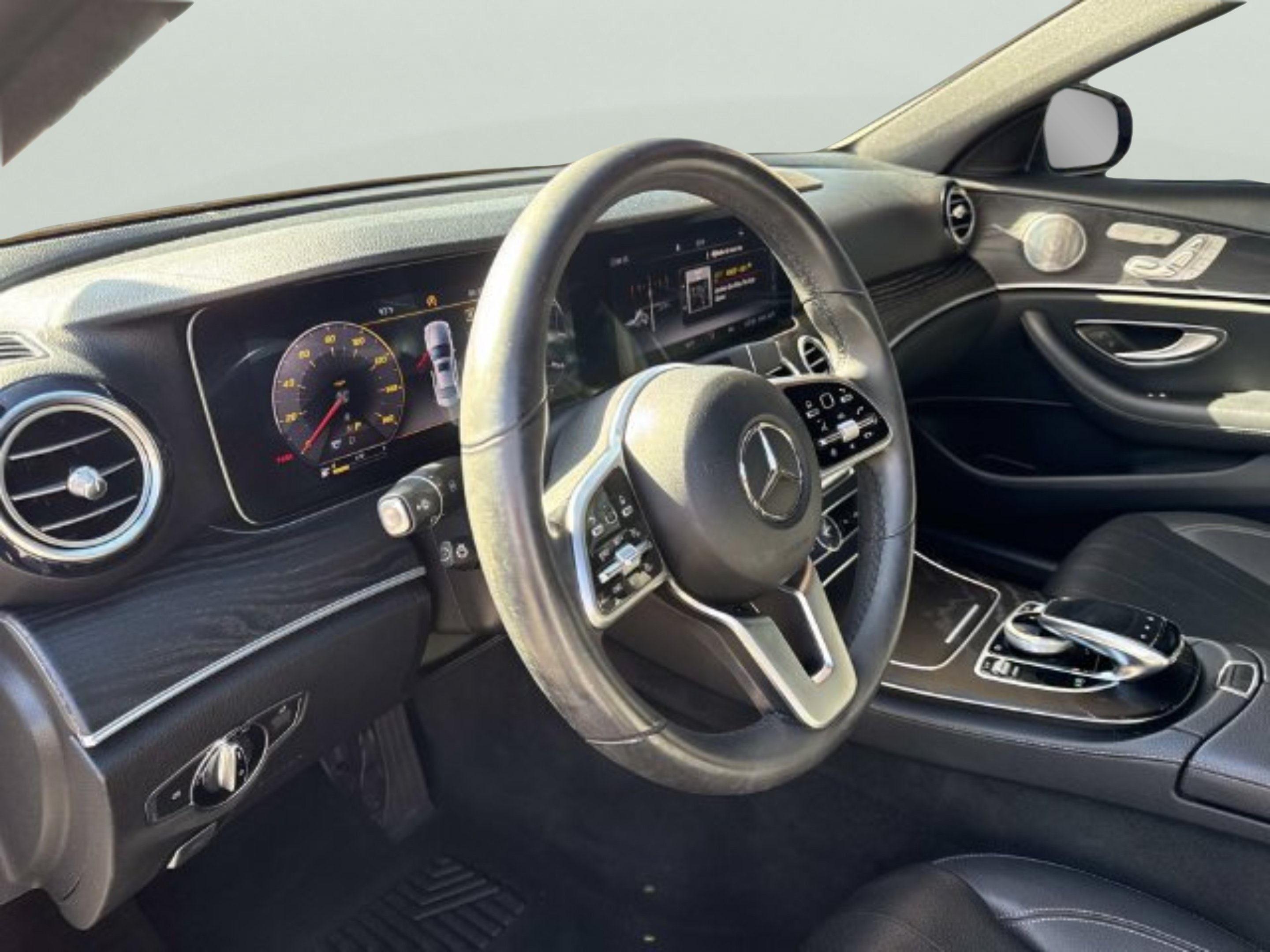 Used 2020 Mercedes-Benz E 350 4MATIC Sedan image 19