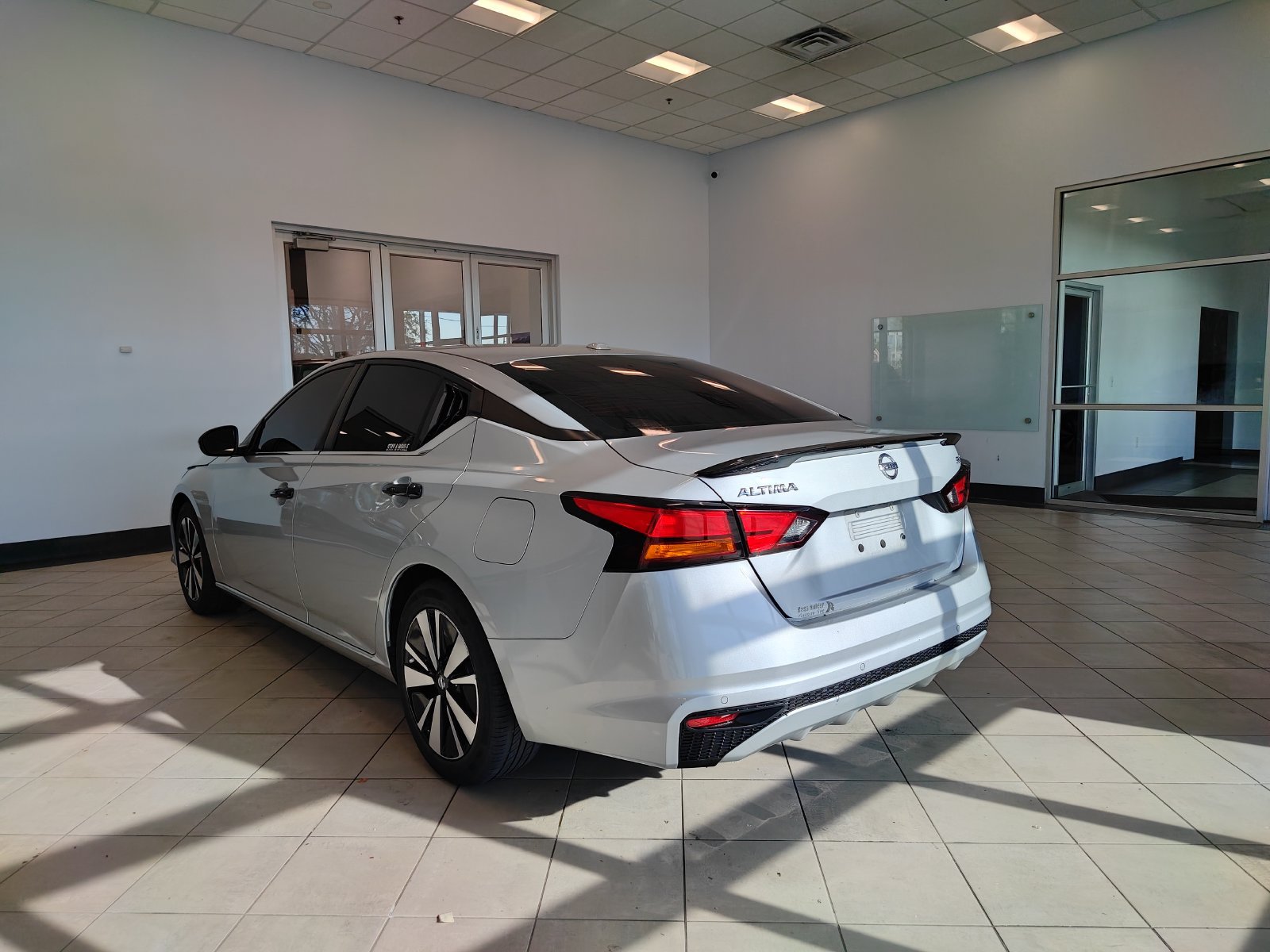 Used 2021 Nissan Altima 2.5 SV FWD image 5
