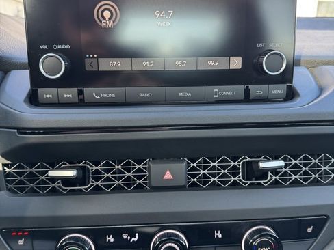 Used 2023 Honda Accord EX image 18