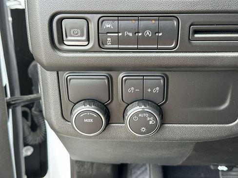 Certified 2023 Chevrolet Tahoe LT RWD image 18