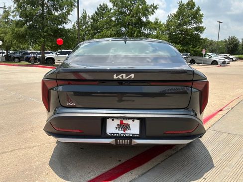 Used 2025 Kia K4 FWD image 7