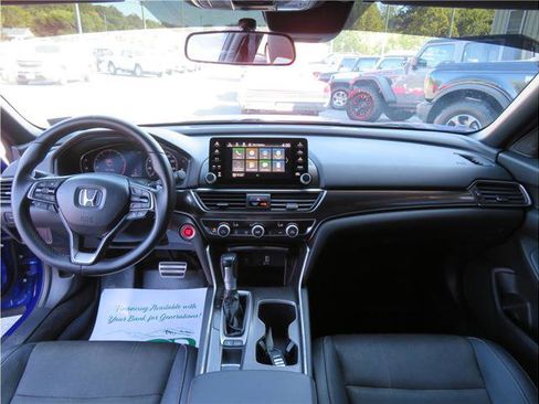 Used 2019 Honda Accord Sport image 5