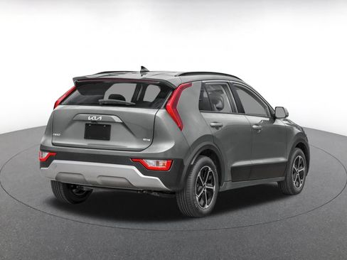 Used 2026 Kia Niro LX FWD image 2