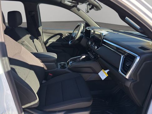 New 2026 GMC Canyon Elevation w/ Convenience Package image 19