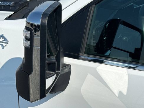 Used 2025 Chevrolet Silverado 2500 High Country w/ High Country Premium Package AWD/4WD image 52