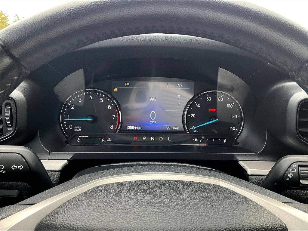 Used 2023 Ford Explorer XLT AWD/4WD image 16