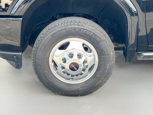 Used 2021 GMC Sierra 3500 Denali w/ Denali Ultimate Package AWD/4WD image 13