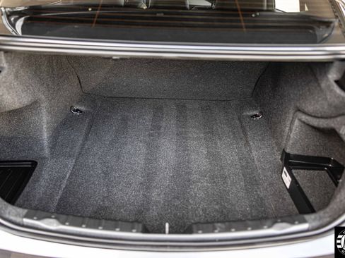 Used 2017 BMW 320i xDrive Sedan image 16