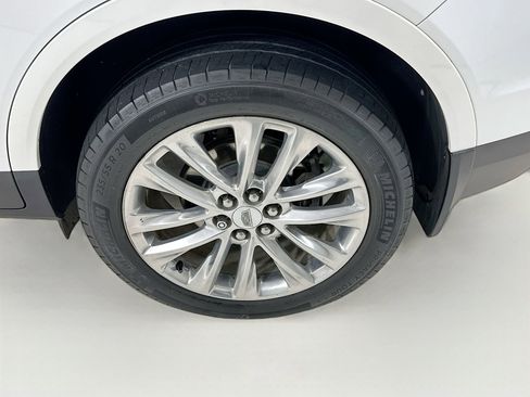 Used 2017 Cadillac XT5 Platinum AWD/4WD image 33