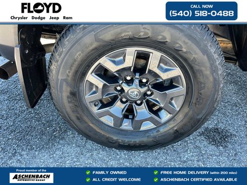 Used 2021 Toyota Tacoma SR5 w/ Trail Edition AWD/4WD image 7