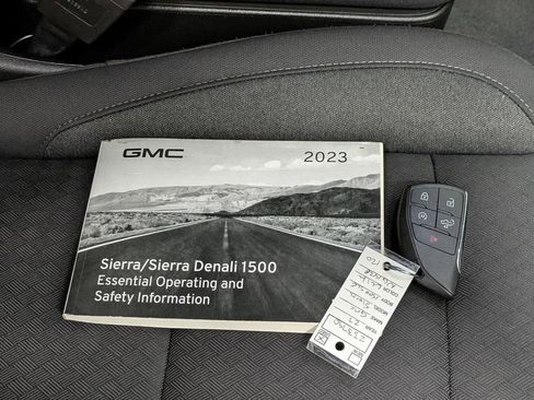 Used 2023 GMC Sierra 1500 SLE AWD/4WD image 17