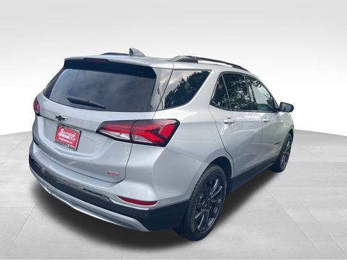 Used 2022 Chevrolet Equinox RS image 11