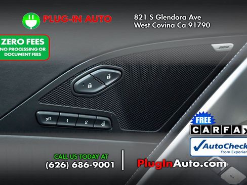 Used 2014 Chevrolet Corvette Stingray Coupe w/ 3LT Preferred Equipment Group RWD image 22