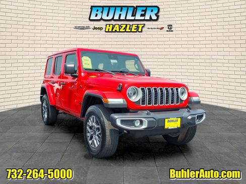 Certified 2025 Jeep Wrangler Unlimited Sahara AWD/4WD image 1