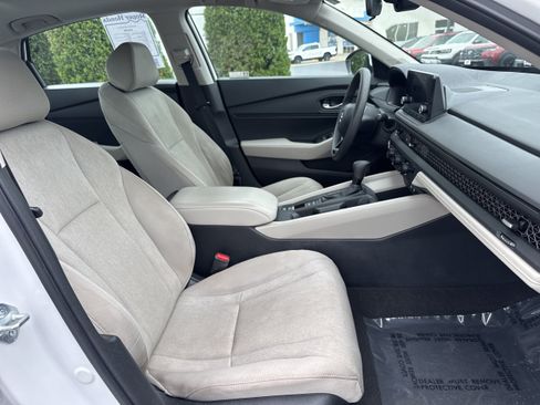 Used 2024 Honda Accord EX image 13