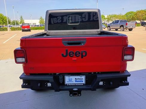 Used 2020 Jeep Gladiator Sport w/ Quick Order Package 24S AWD/4WD image 5