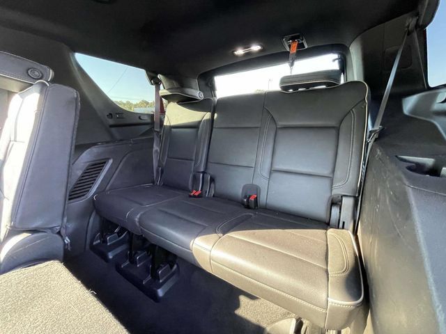 Used 2021 GMC Yukon SLT RWD image 14
