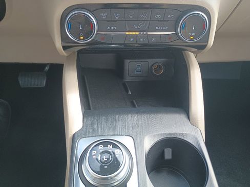 Certified 2022 Ford Escape SEL w/ Technology Package image 22