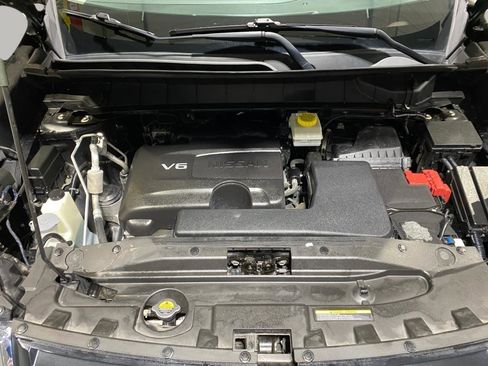 Used 2022 Nissan Pathfinder SV w/ SV Premium Package AWD/4WD image 24