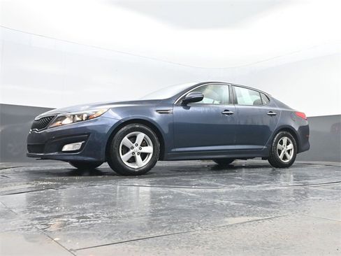 Used 2015 Kia Optima LX image 29