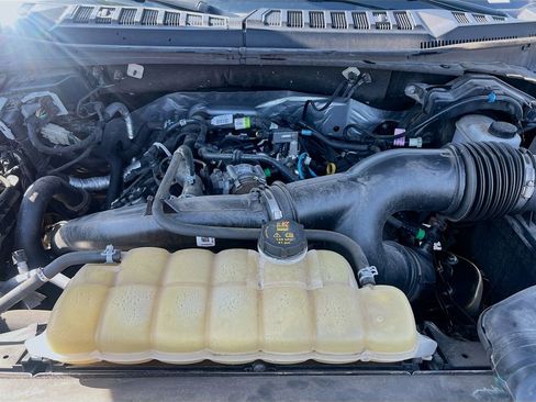 Used 2020 Ford F150 XLT w/ Equipment Group 302A Luxury AWD/4WD image 31