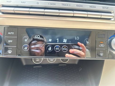 Certified 2026 Genesis G70 2.5T Prestige AWD/4WD image 17