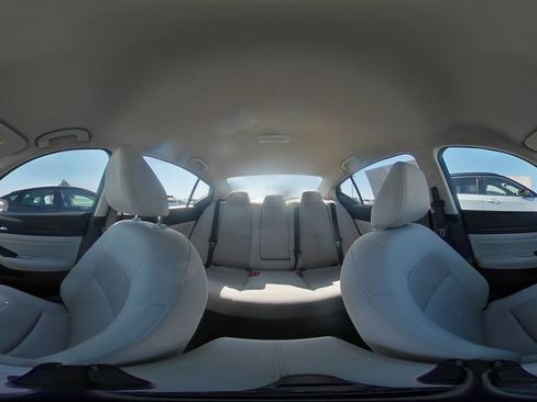 Used 2025 Nissan Altima 2.5 SV image 42