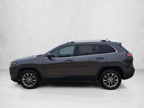 Used 2019 Jeep Cherokee Latitude Plus FWD image 6