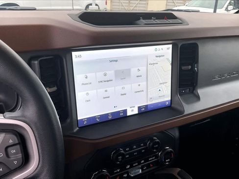 Used 2024 Ford Bronco Outer Banks image 23