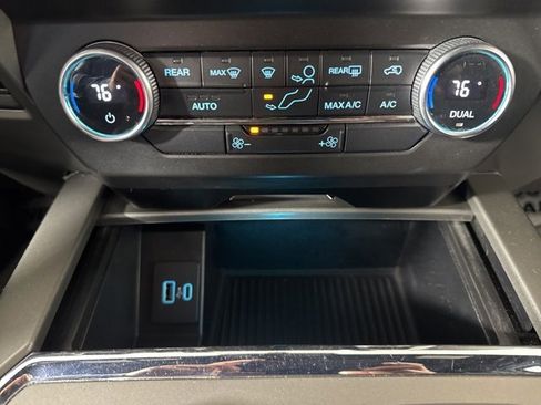 Certified 2021 Ford Expedition XLT image 17