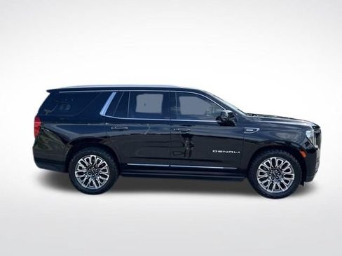Used 2024 GMC Yukon Denali Ultimate AWD/4WD image 12