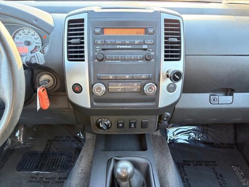 Used 2011 Nissan Xterra PRO-4X image 8