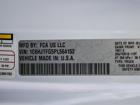 Used 2023 Jeep Gladiator Overland image 36